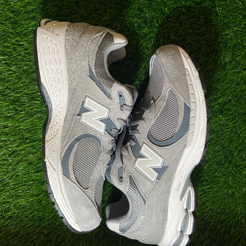 New Balance 200r Grey - Picture 8 of 10